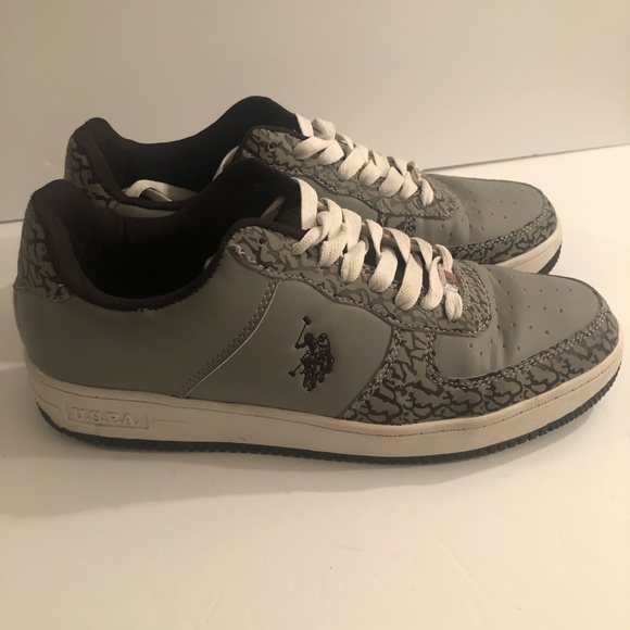 US Polo Assn. men’s size 9.5 gray faux leather low top trainer shoe - Picture 1 of 5